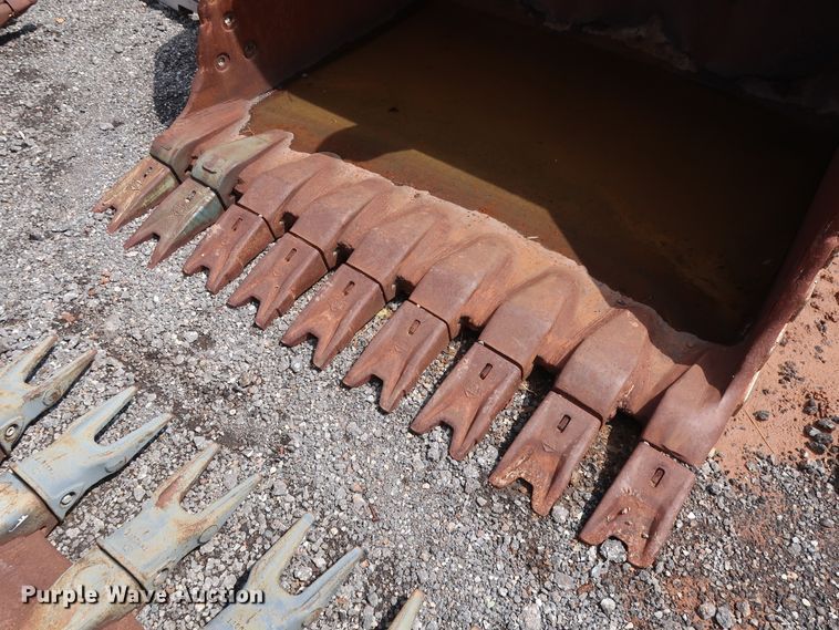 image for item DG4119 72"W excavator bucket