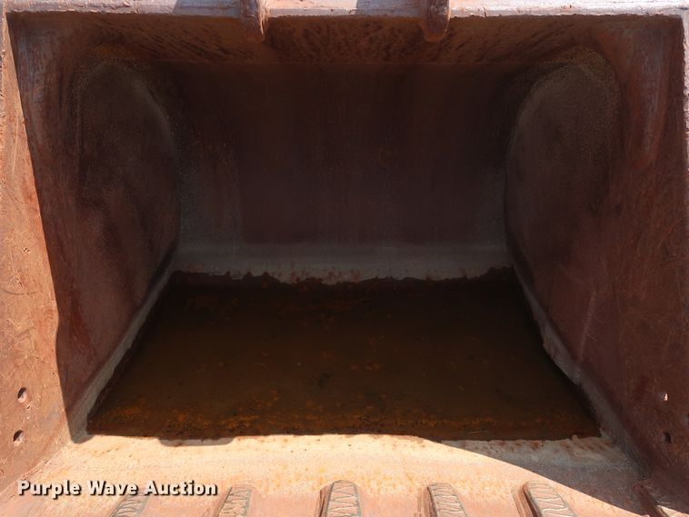 image for item DG4121 Hensley 72"W excavator bucket