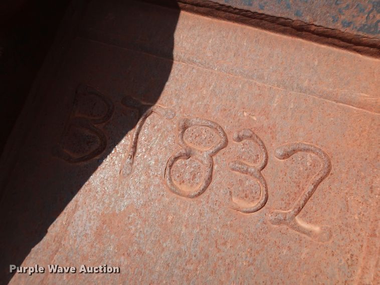 image for item DG4121 Hensley 72"W excavator bucket