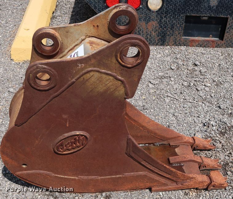 image for item DG4122 Geith 12"W backhoe bucket