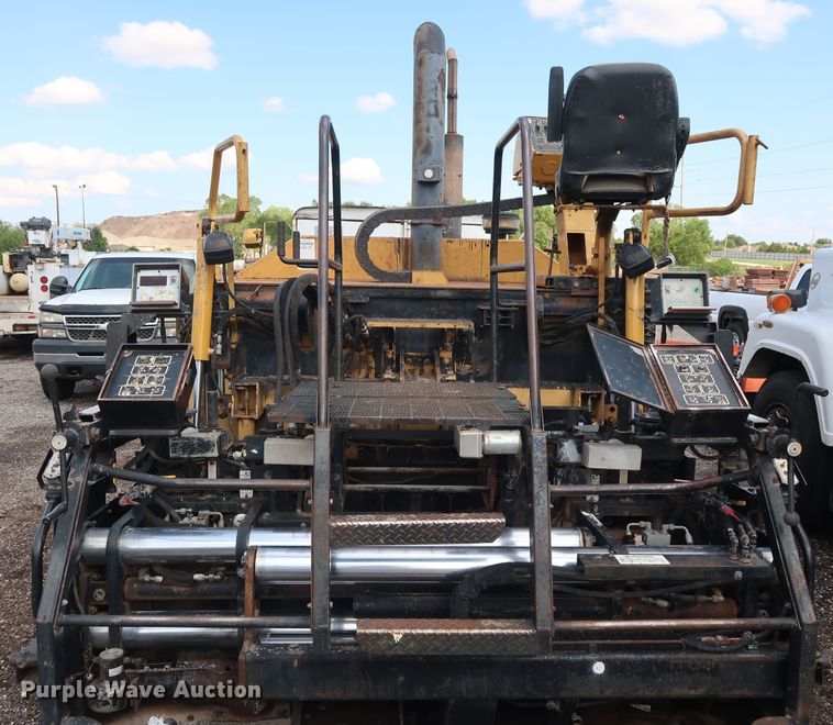 image for item DG4132 2000 Caterpillar AP-650B paver