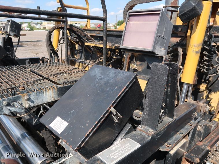 image for item DG4132 2000 Caterpillar AP-650B paver