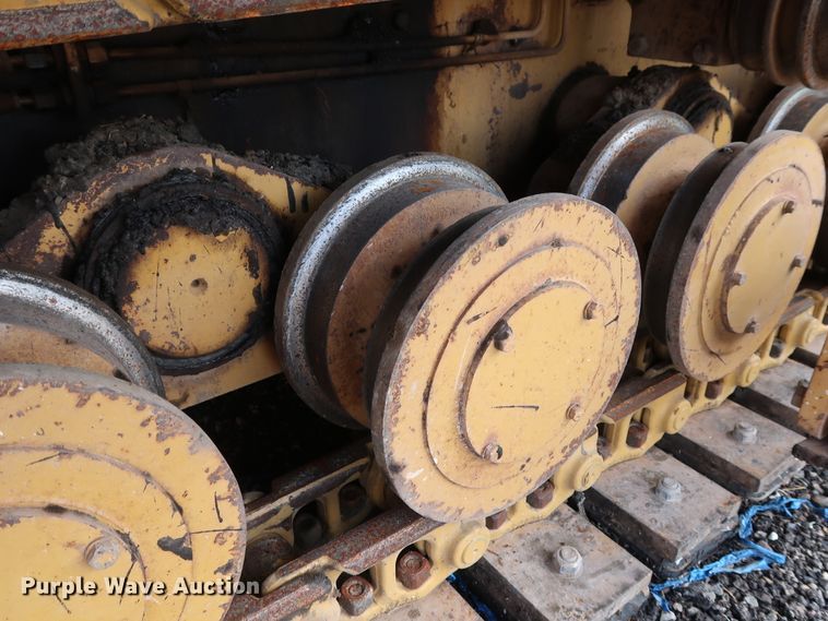 image for item DG4132 2000 Caterpillar AP-650B paver