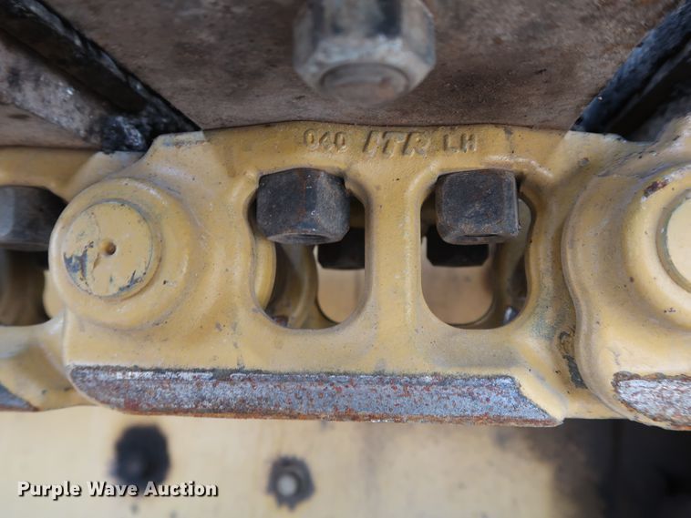 image for item DG4132 2000 Caterpillar AP-650B paver