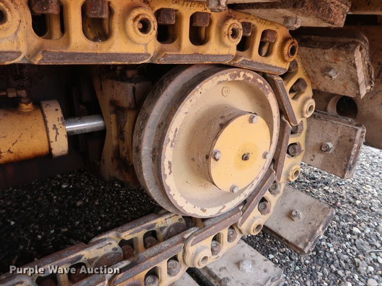 image for item DG4132 2000 Caterpillar AP-650B paver