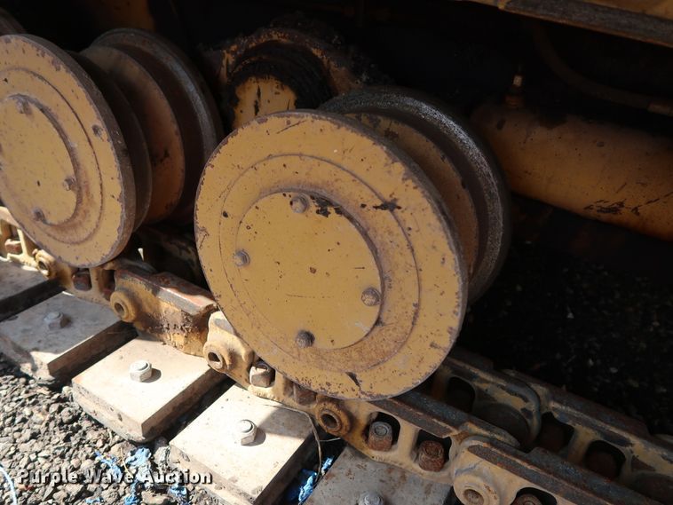 image for item DG4132 2000 Caterpillar AP-650B paver