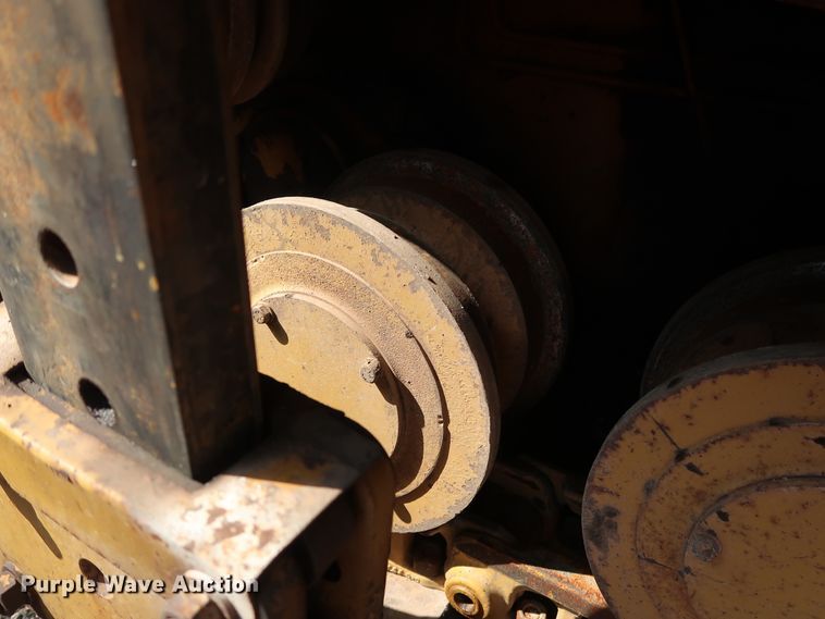 image for item DG4132 2000 Caterpillar AP-650B paver