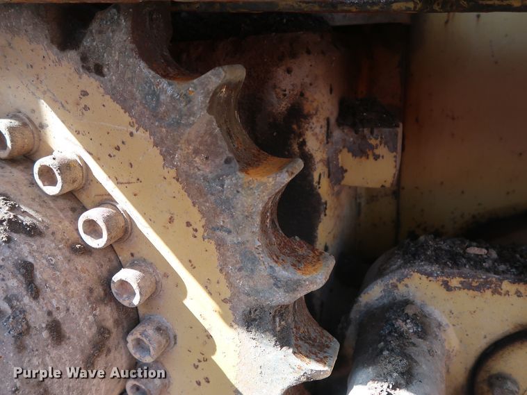 image for item DG4132 2000 Caterpillar AP-650B paver