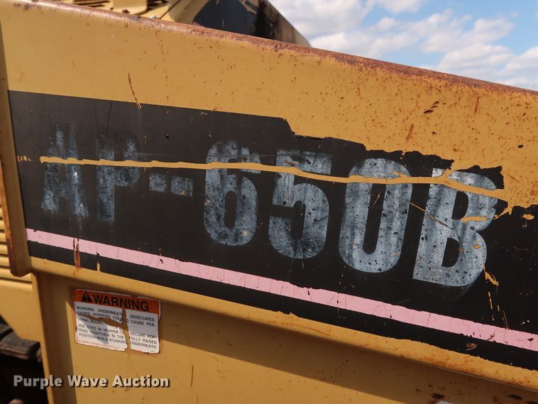 image for item DG4132 2000 Caterpillar AP-650B paver