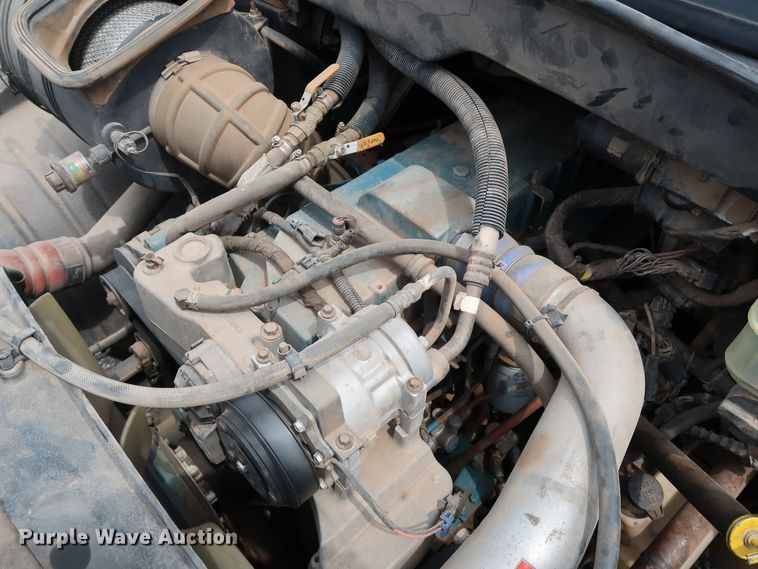 image for item DG4133 2003 International 4400 Crew Cab flatbed truck