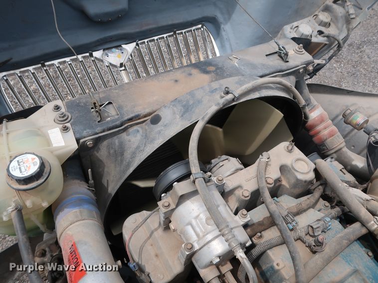 image for item DG4133 2003 International 4400 Crew Cab flatbed truck