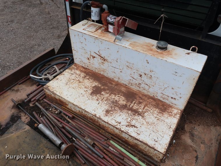 image for item DG4133 2003 International 4400 Crew Cab flatbed truck