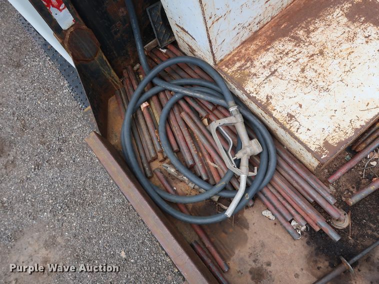 image for item DG4133 2003 International 4400 Crew Cab flatbed truck