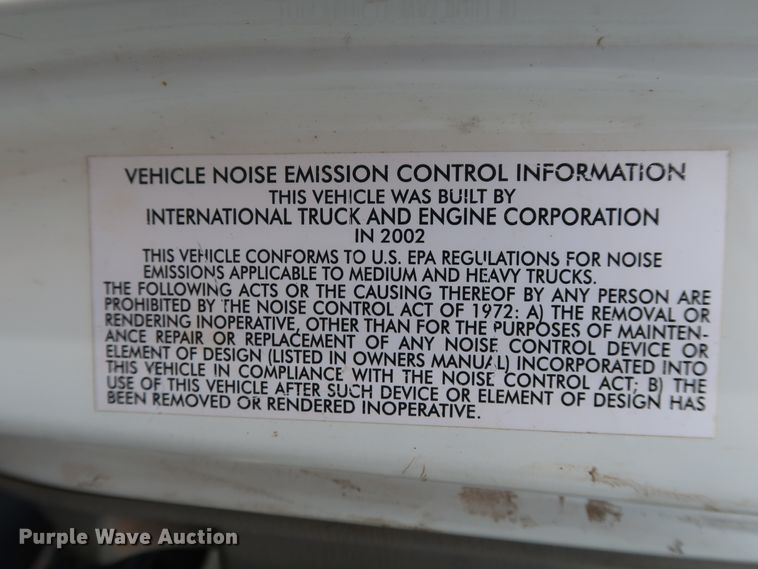 image for item DG4133 2003 International 4400 Crew Cab flatbed truck