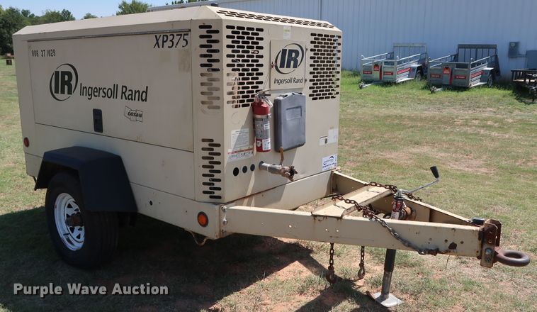 image for item DG4179 2011 Ingersoll Rand XP375WJD air compressor