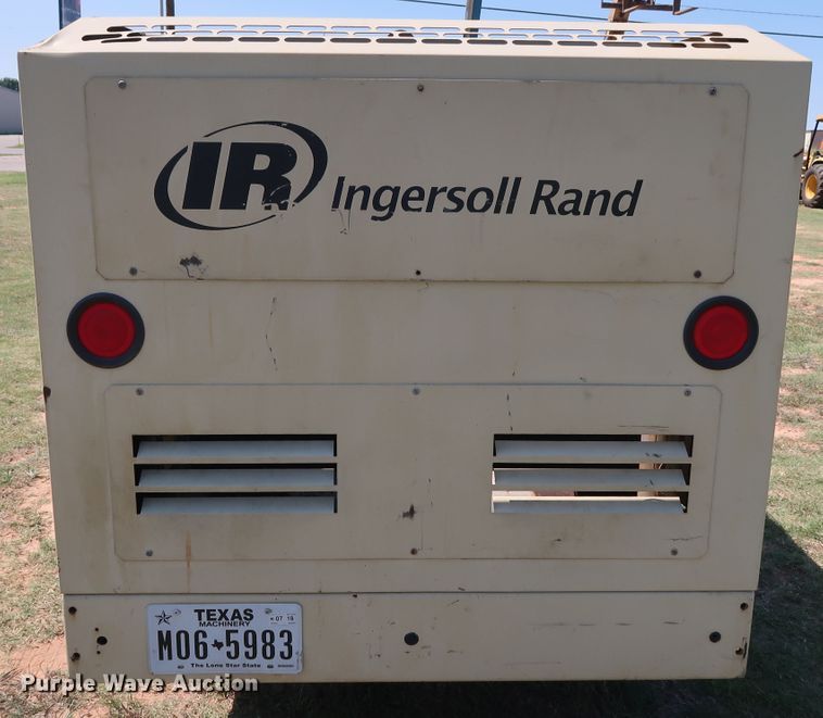image for item DG4179 2011 Ingersoll Rand XP375WJD air compressor