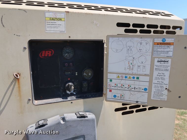 image for item DG4179 2011 Ingersoll Rand XP375WJD air compressor