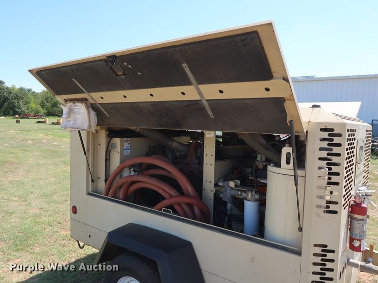 image for item DG4179 2011 Ingersoll Rand XP375WJD air compressor