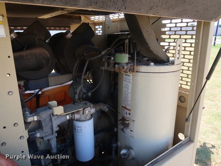 image for item DG4179 2011 Ingersoll Rand XP375WJD air compressor