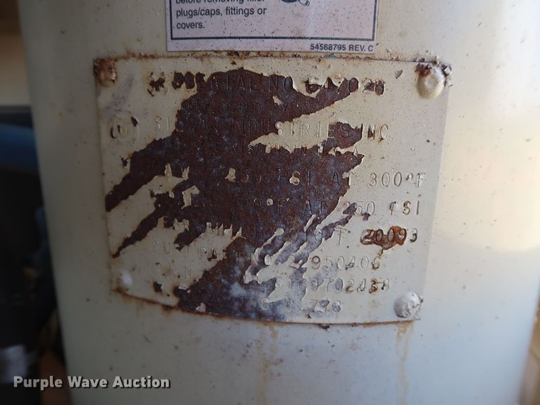 image for item DG4179 2011 Ingersoll Rand XP375WJD air compressor