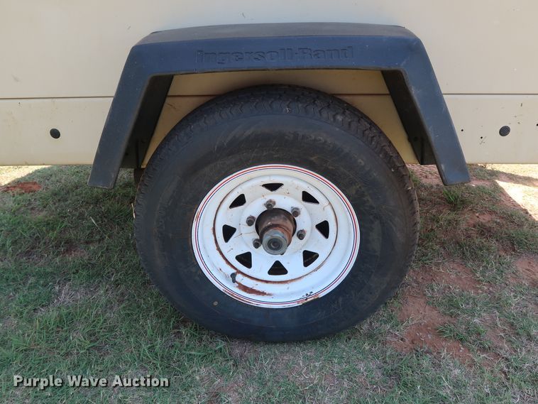 image for item DG4179 2011 Ingersoll Rand XP375WJD air compressor