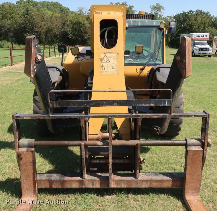 image for item DG4180 2012 Caterpillar TL943 telehandler