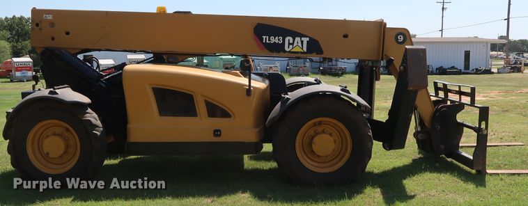 image for item DG4180 2012 Caterpillar TL943 telehandler