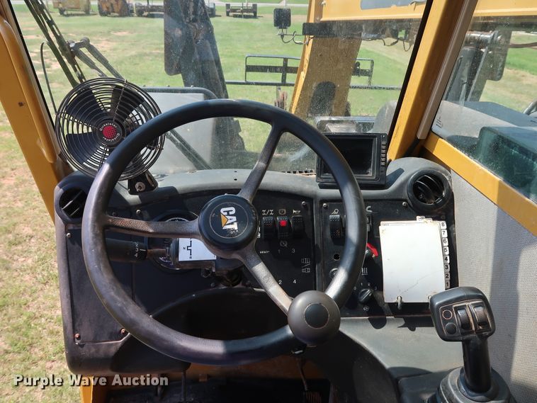 image for item DG4180 2012 Caterpillar TL943 telehandler