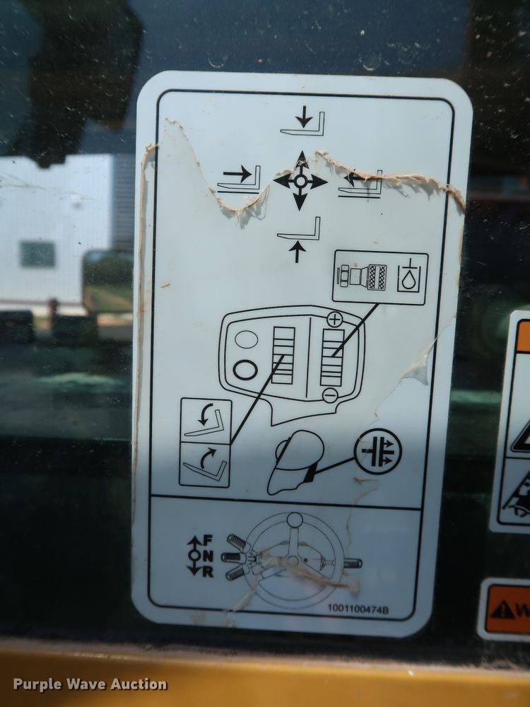 image for item DG4180 2012 Caterpillar TL943 telehandler