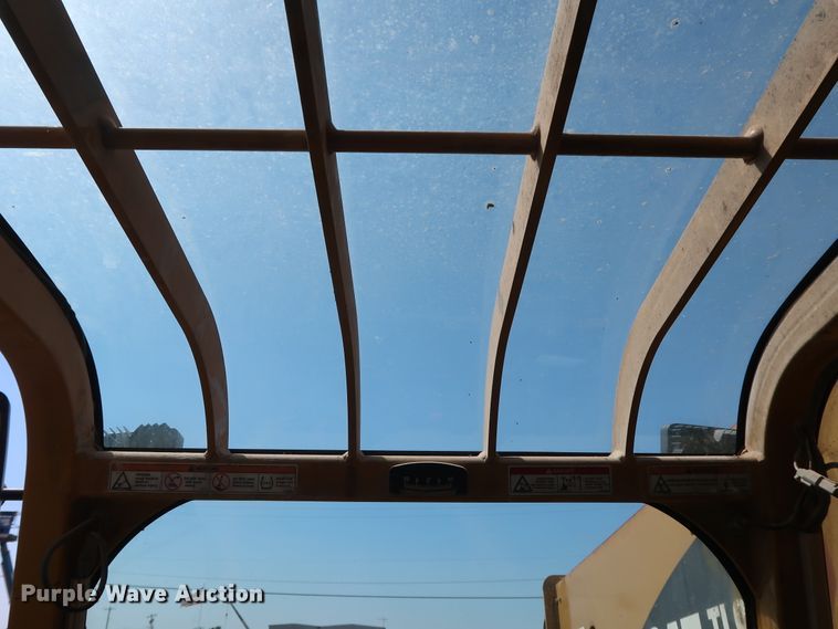 image for item DG4180 2012 Caterpillar TL943 telehandler