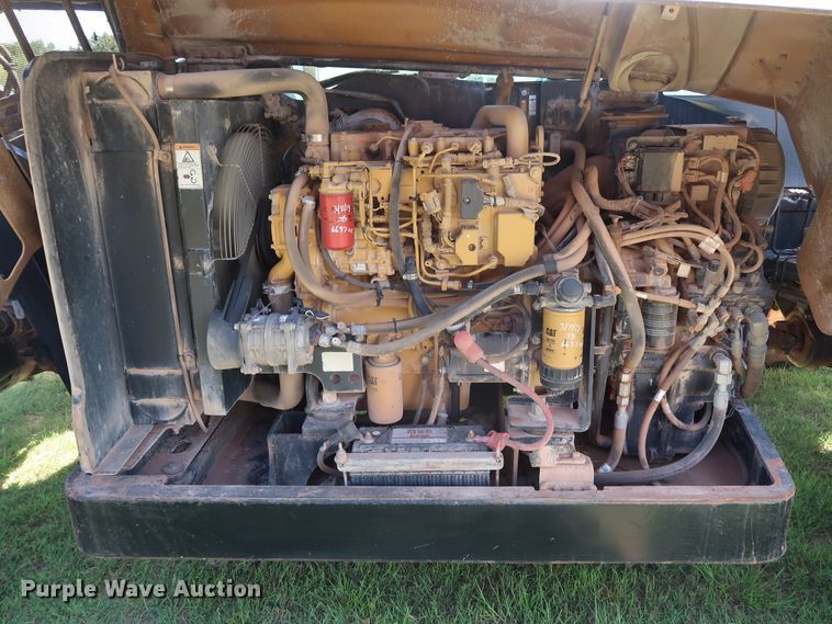 image for item DG4180 2012 Caterpillar TL943 telehandler