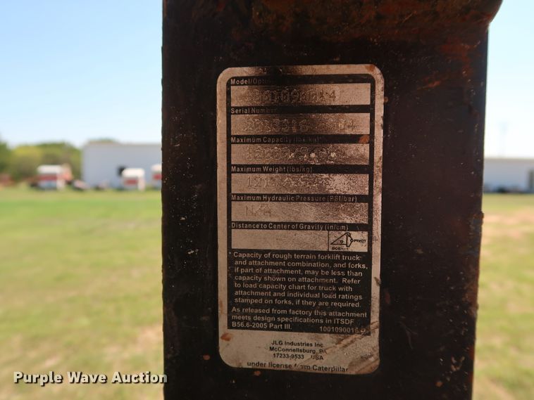 image for item DG4180 2012 Caterpillar TL943 telehandler