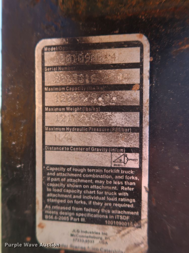 image for item DG4180 2012 Caterpillar TL943 telehandler