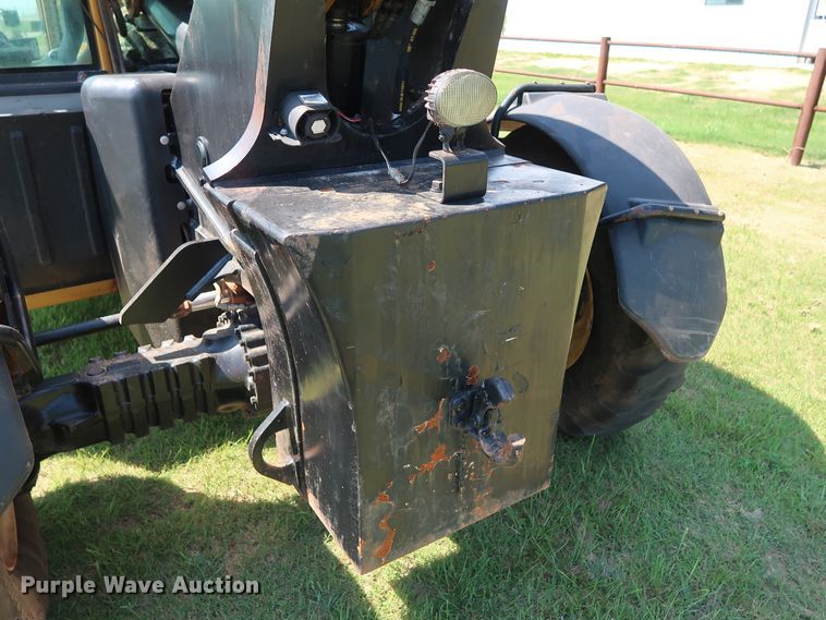 image for item DG4180 2012 Caterpillar TL943 telehandler