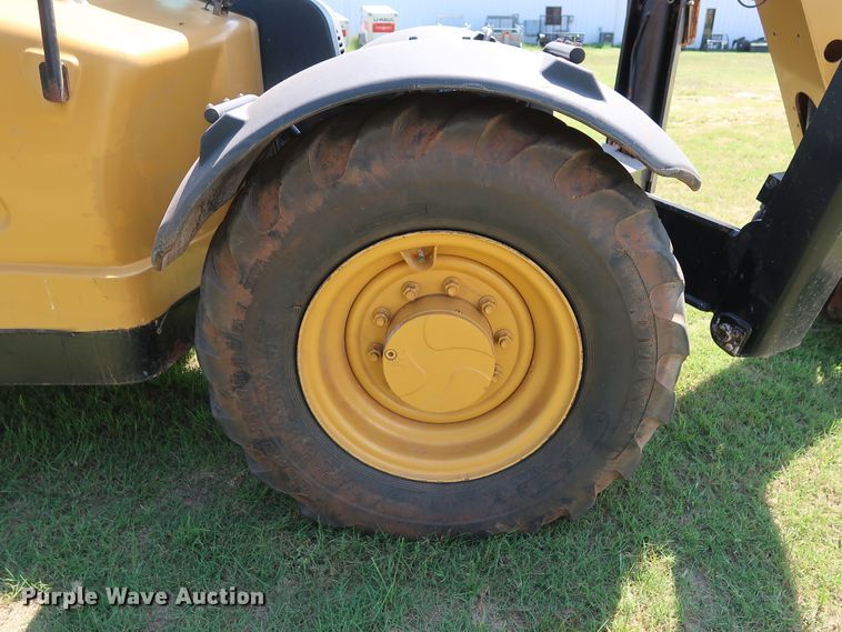 image for item DG4180 2012 Caterpillar TL943 telehandler