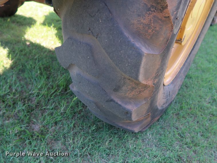 image for item DG4180 2012 Caterpillar TL943 telehandler