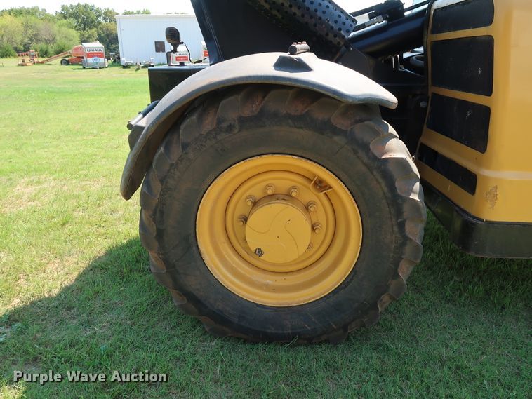 image for item DG4180 2012 Caterpillar TL943 telehandler