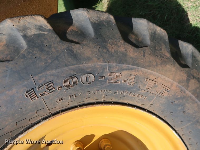 image for item DG4180 2012 Caterpillar TL943 telehandler