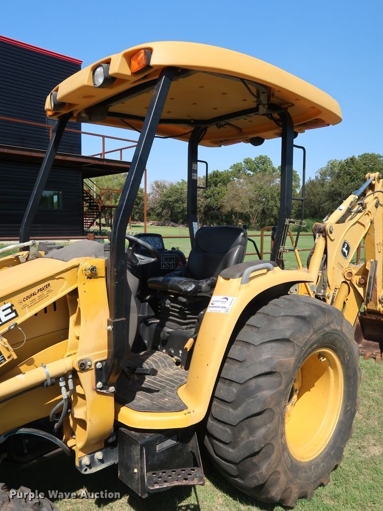 image for item DG4181 2008 John Deere 110 backhoe