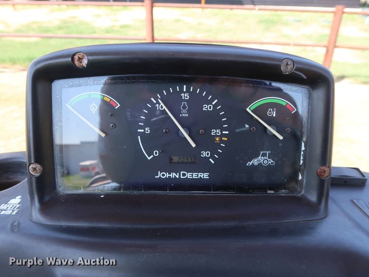 image for item DG4181 2008 John Deere 110 backhoe