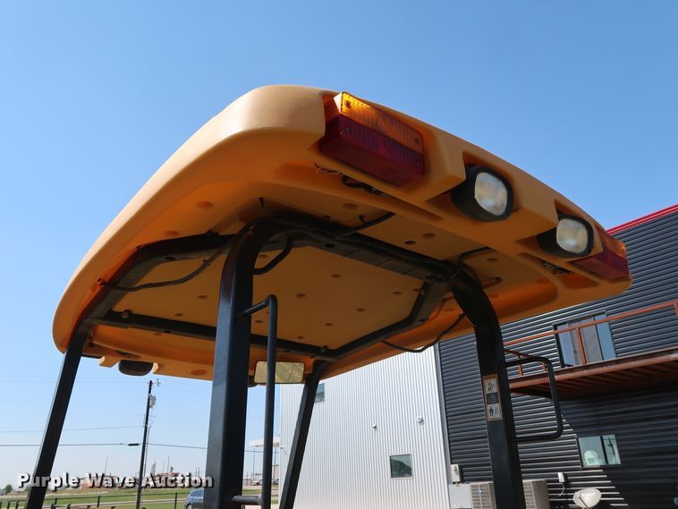 image for item DG4181 2008 John Deere 110 backhoe