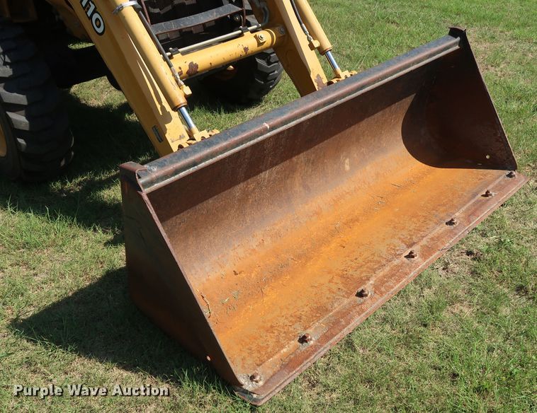 image for item DG4181 2008 John Deere 110 backhoe