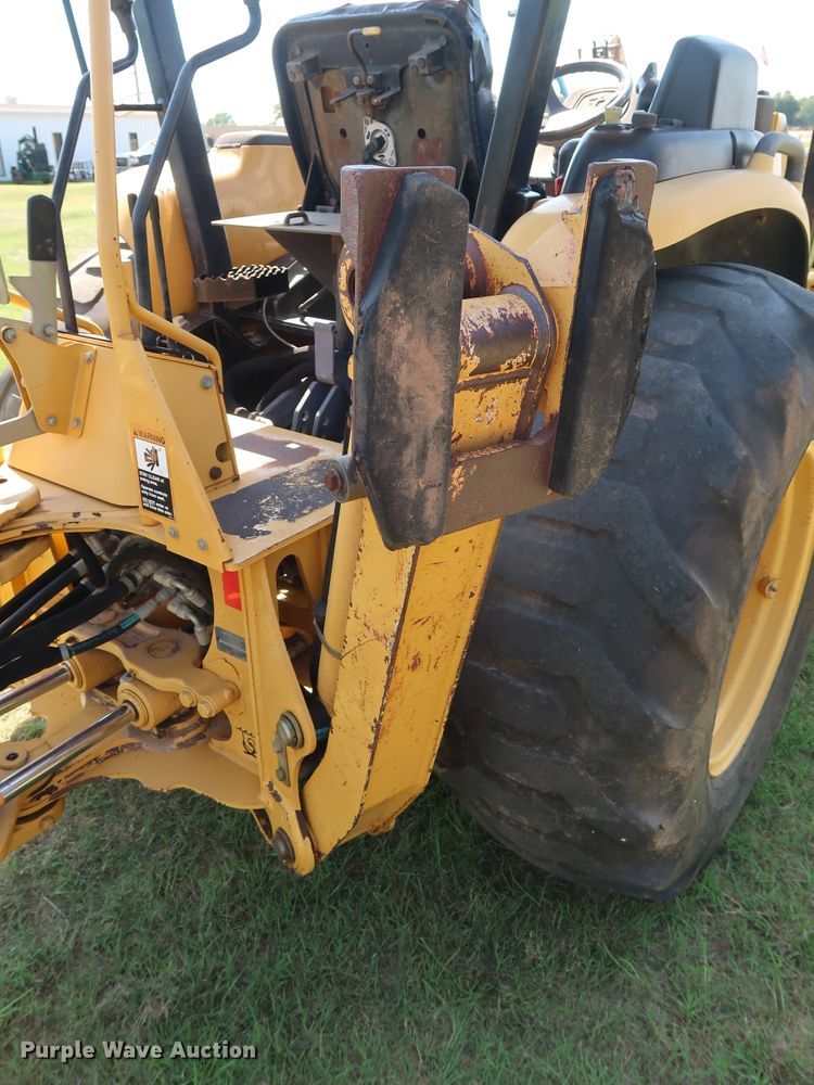 image for item DG4181 2008 John Deere 110 backhoe