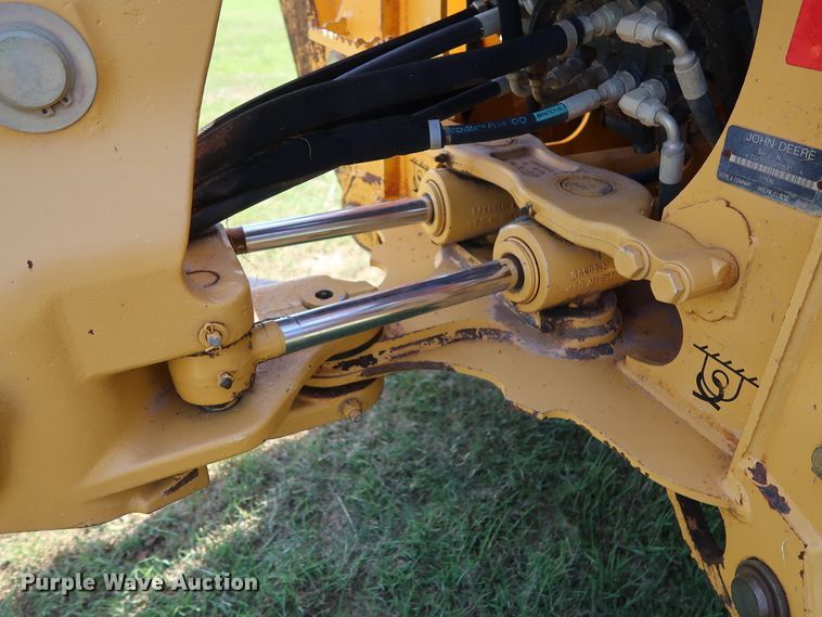 image for item DG4181 2008 John Deere 110 backhoe