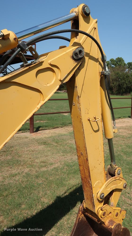 image for item DG4181 2008 John Deere 110 backhoe