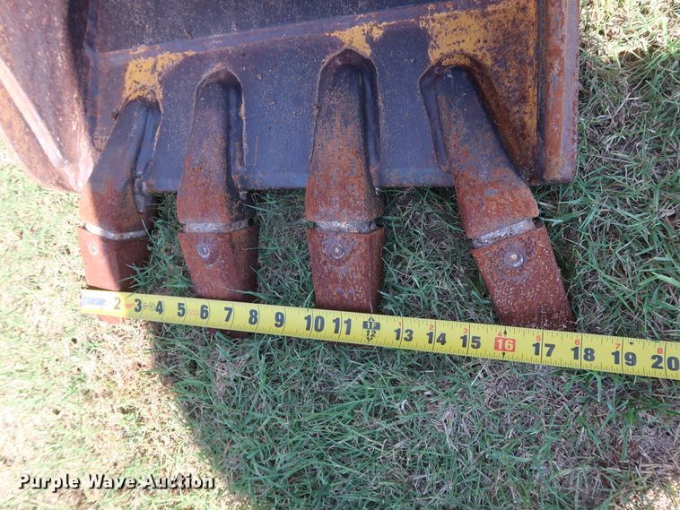 image for item DG4181 2008 John Deere 110 backhoe