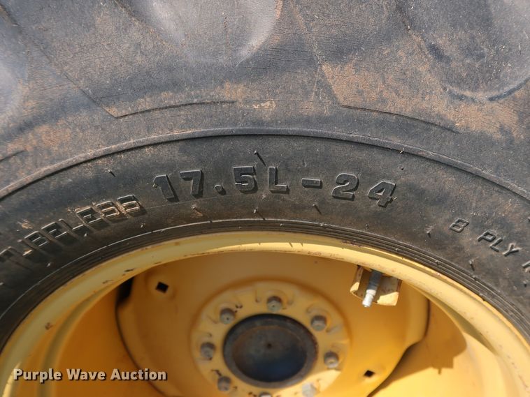 image for item DG4181 2008 John Deere 110 backhoe