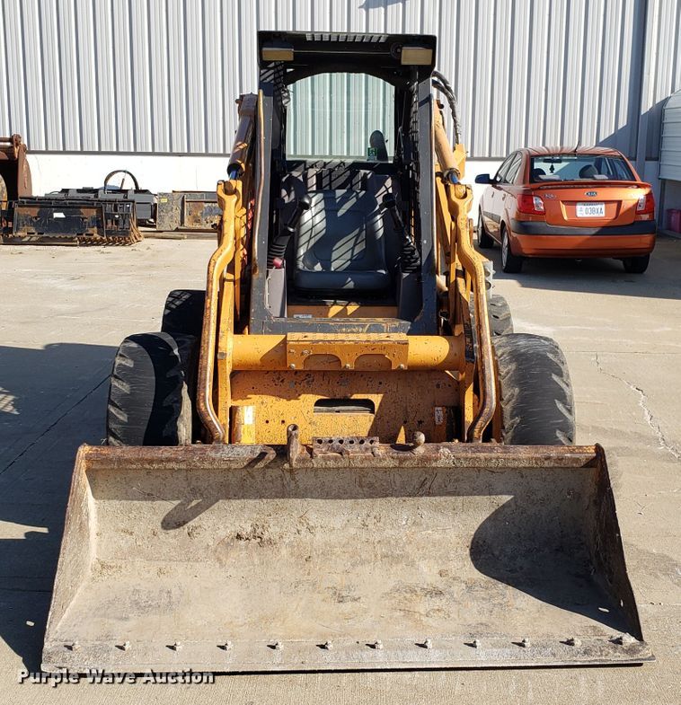 image for item DG7524 2006 Case 450 skid steer