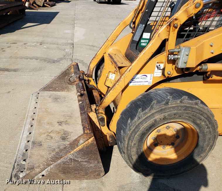 image for item DG7524 2006 Case 450 skid steer