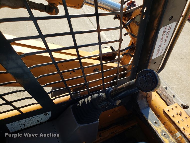 image for item DG7524 2006 Case 450 skid steer